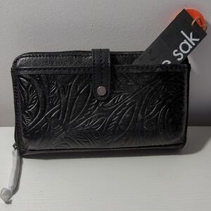 The Sak NWT Leather Crossbody/Wallet